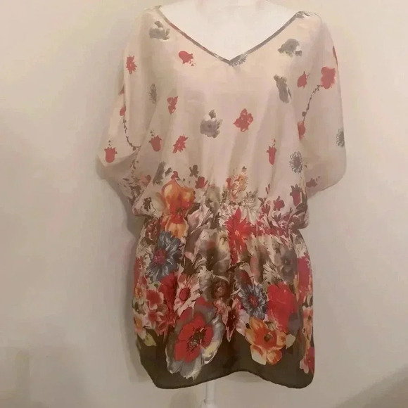 Millenium Silky Cinched‎ Blouse - Picture 1 of 6